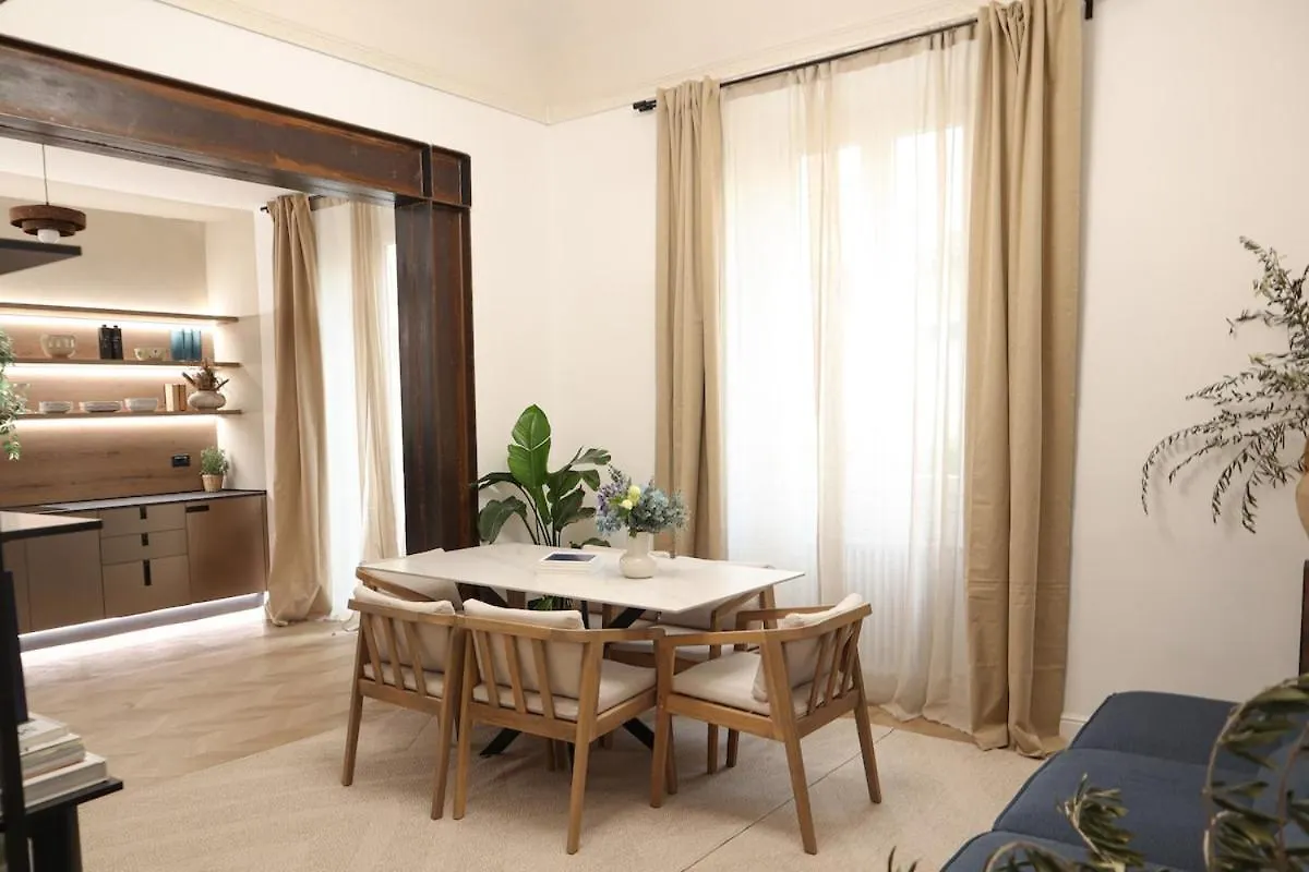 Four Seasons Apartment Florence