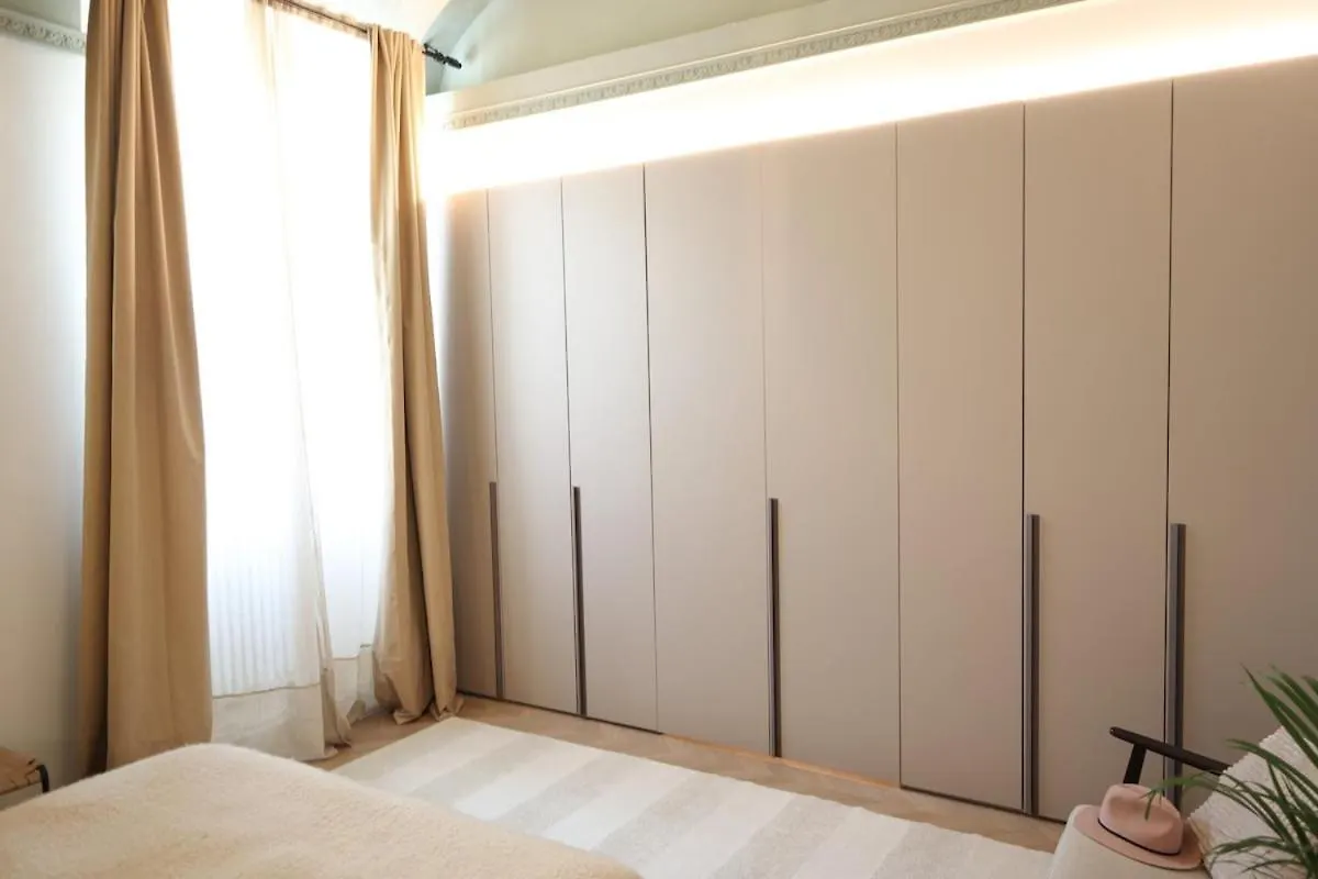 Four Seasons Apartment Florence Italy